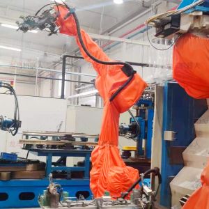 机器人耐磨防油污防护服的功能与特点
