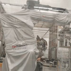 解析埃斯顿ER700-2800机器人防尘耐磨防护服