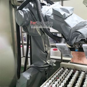 为什么电镀厂离不开机器人耐酸碱防护服